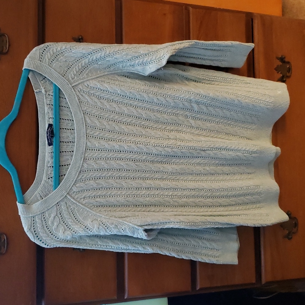 American Eagle sweater